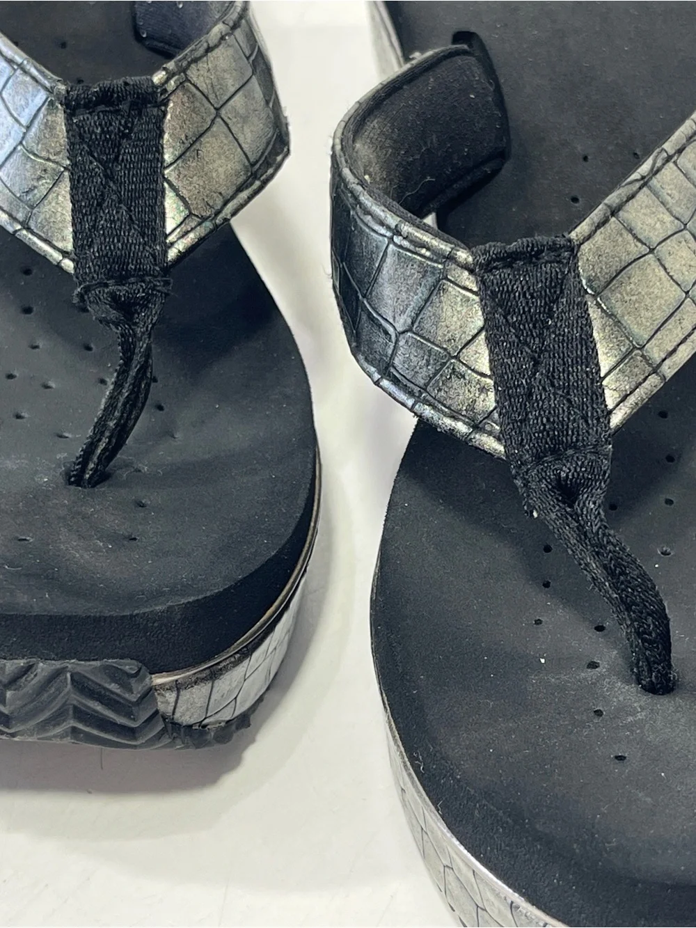 Volatile Metallic Black Croc-Embossed Wedge Thong Sandals